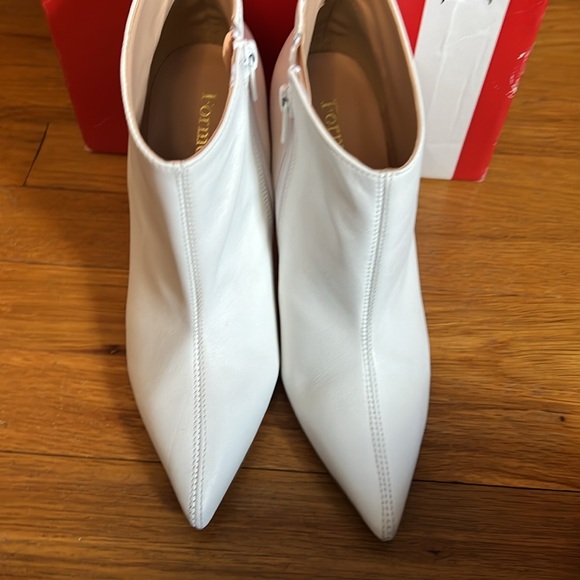 New in Box Formentini heeled boots. European 36 - Picture 4 of 17